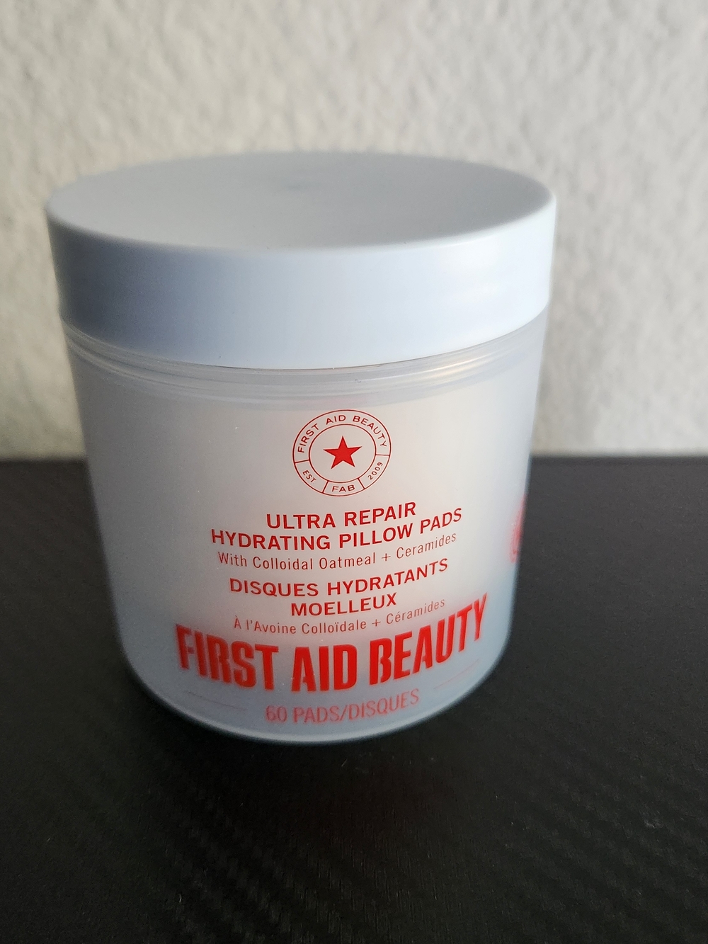 First Aid Beauty Ultra Repair Hydrating Pillow Pads 60 Pads NEW